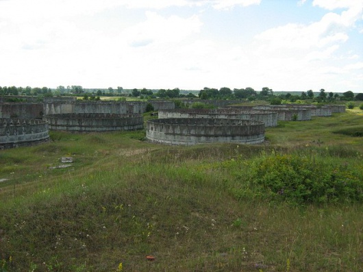 Фотографии памятника 
            Памятник королеве Луизе