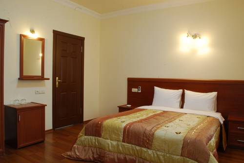 Фотографии гостиницы
Family Hotel