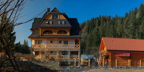 Фотографии гостиницы 
            Татарив ДеЛюкc