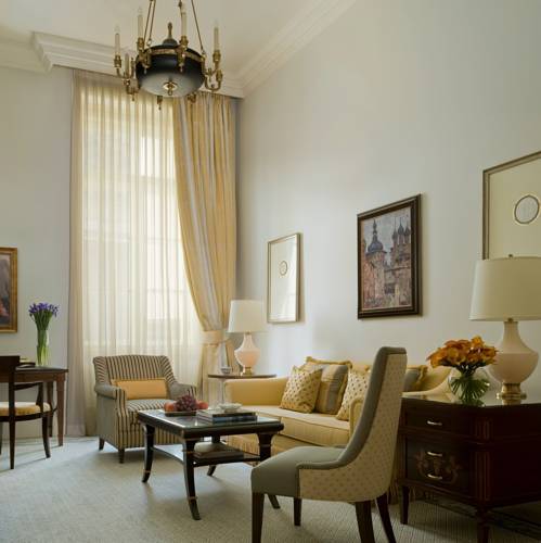 Фотографии гостиницы
Отель Four Seasons Lion Palace